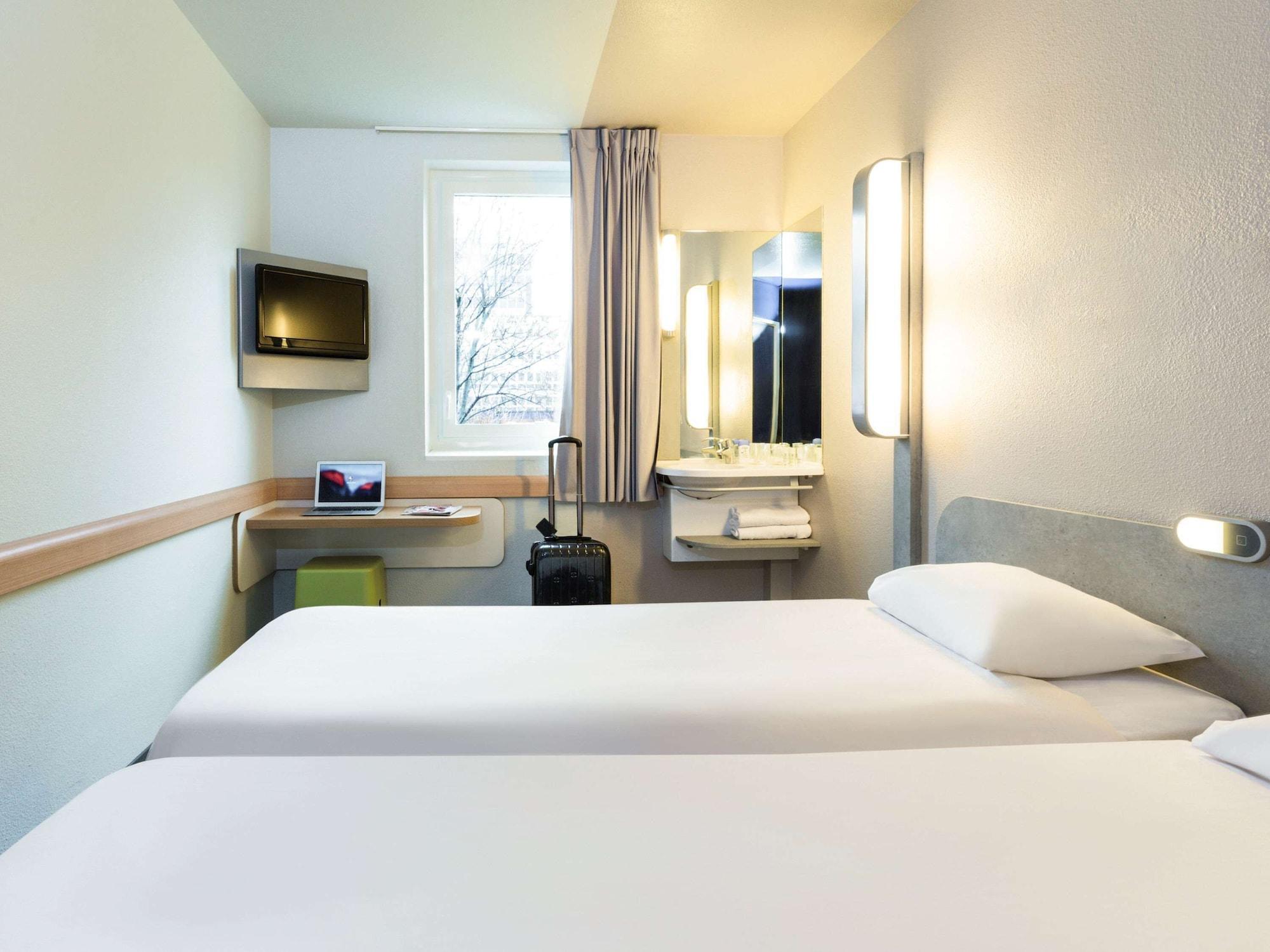 Ibis Budget Paris Porte De Montmartre Hotel Saint-Ouen  Ngoại thất bức ảnh