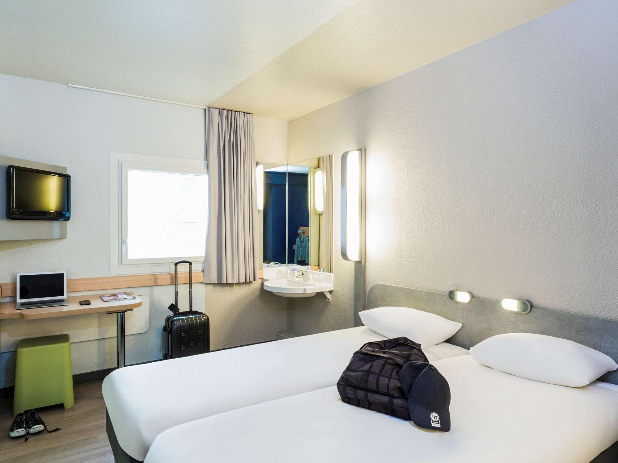 Ibis Budget Paris Porte De Montmartre Hotel Saint-Ouen  Ngoại thất bức ảnh