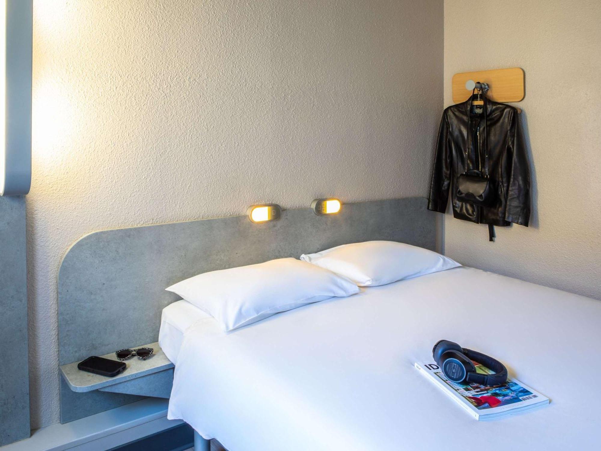 Ibis Budget Paris Porte De Montmartre Hotel Saint-Ouen  Ngoại thất bức ảnh