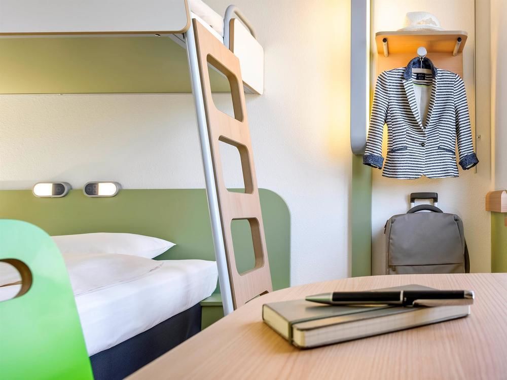 Ibis Budget Paris Porte De Montmartre Hotel Saint-Ouen  Ngoại thất bức ảnh